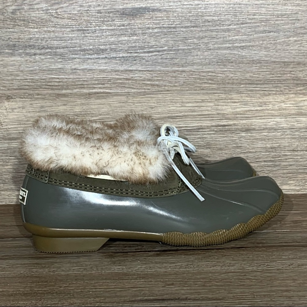 Sperry Saltwater Faux Fur Lined Slip-on Boot in Khaki Green Sz- 7.5